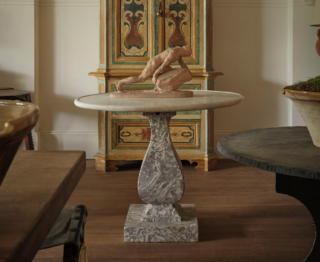 Tables & Desks
