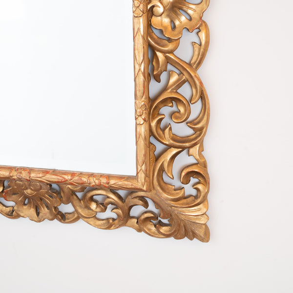 Early 20th Century Florentine   Rococo Giltwood Mirror