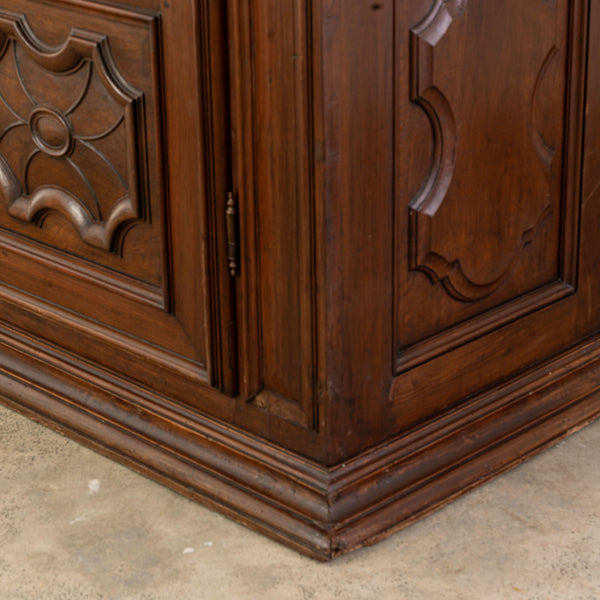 A Large 18th Century Italian Walnut Armadio