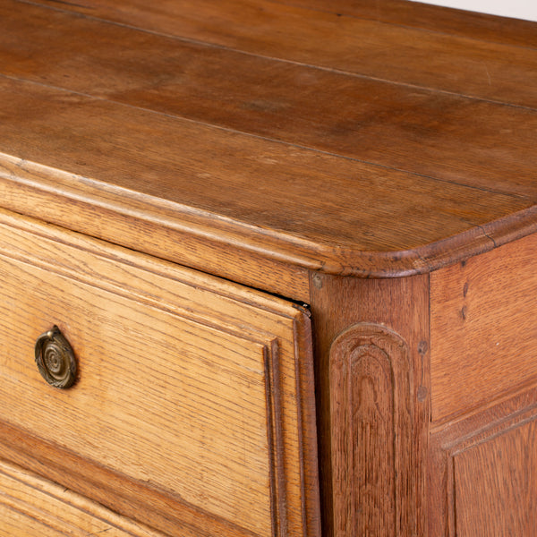 19th CenturNorthern European Oak Commode