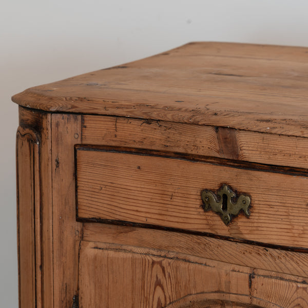 Late 18th Century Scandinavian Pine Buffett