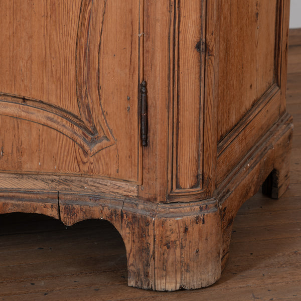 Late 18th Century Scandinavian Pine Buffett
