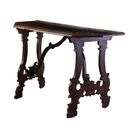 18th Century Italian Side Table in Walnut with cantered edges