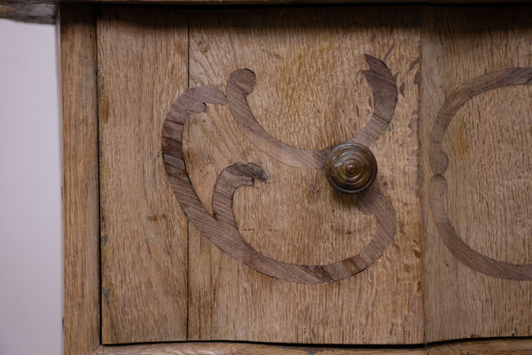 18th Century Bleached Oak Serpentine Chest