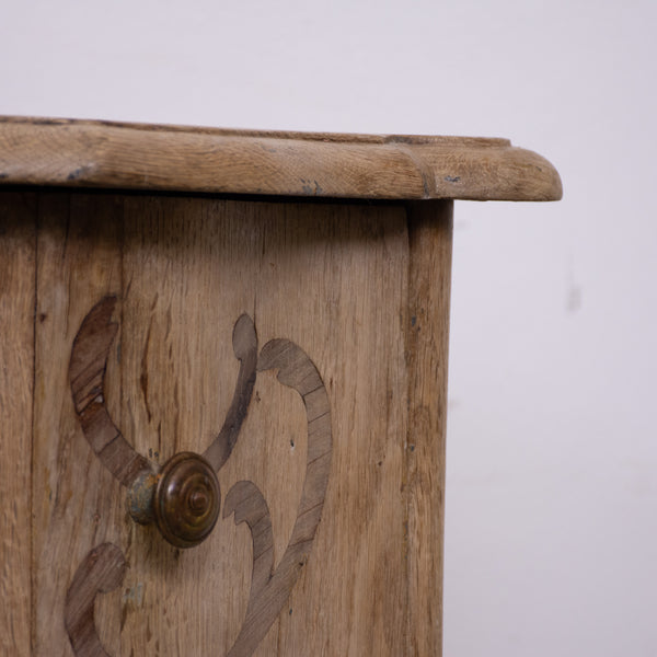 18th Century Bleached Oak Serpentine Chest